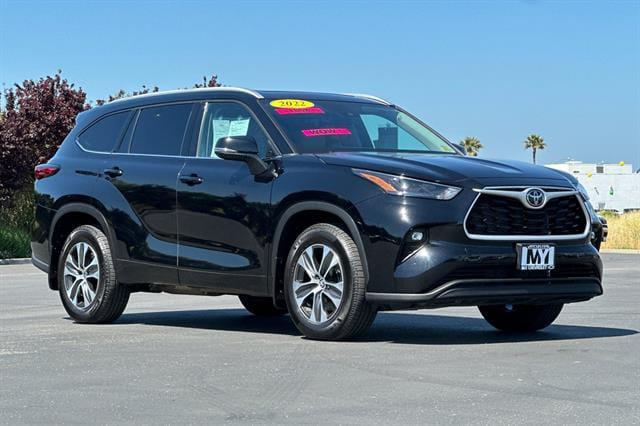 2022 Toyota Highlander XLE