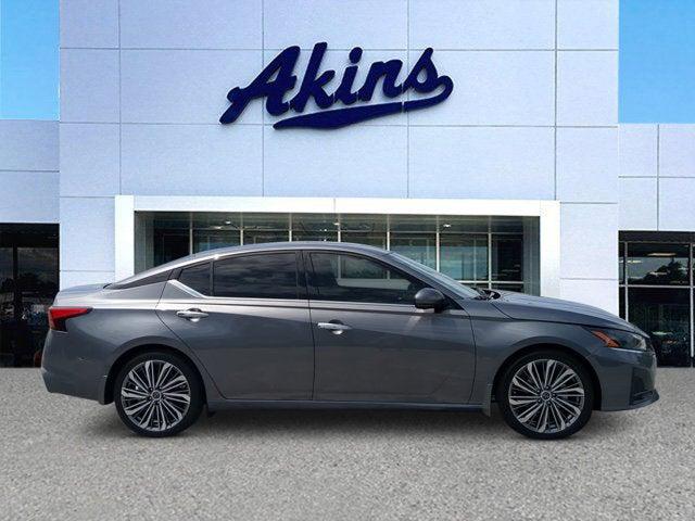 2024 Nissan Altima SL FWD
