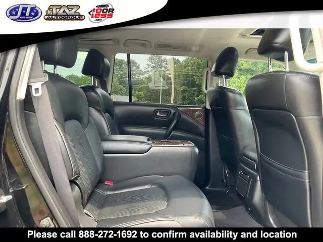 2017 INFINITI QX80 Standard