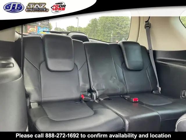 2017 INFINITI QX80 Standard