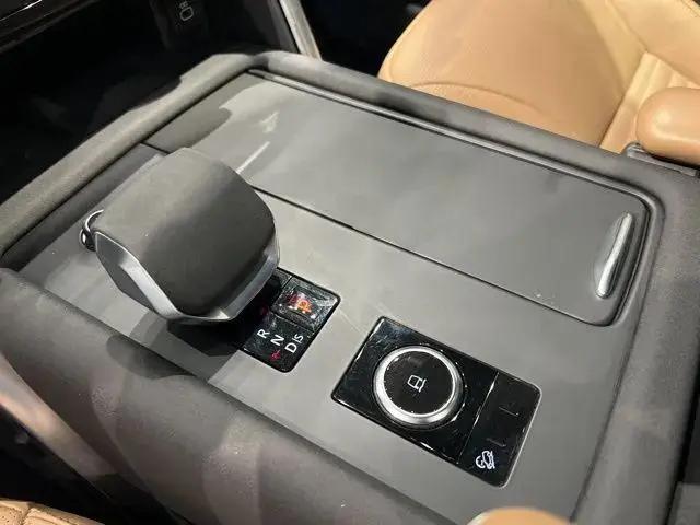 2024 Land Rover Discovery P360 Dynamic SE