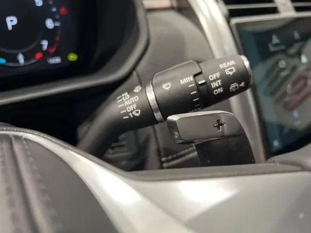 2024 Land Rover Discovery P360 Dynamic SE
