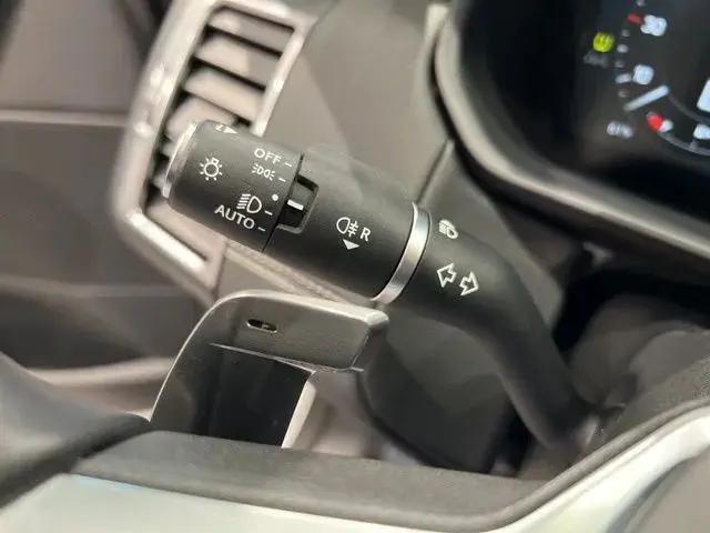 2024 Land Rover Discovery P360 Dynamic SE