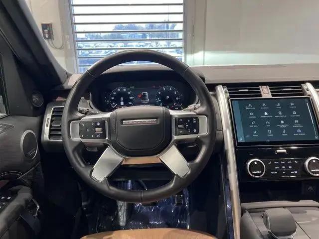 2024 Land Rover Discovery P360 Dynamic SE