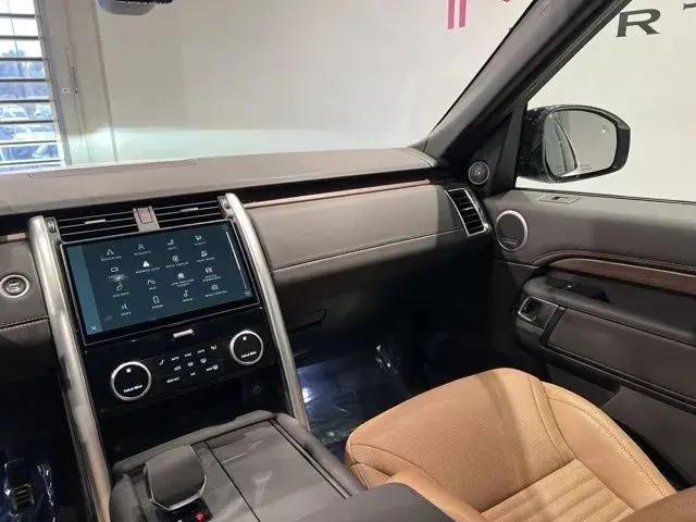 2024 Land Rover Discovery P360 Dynamic SE
