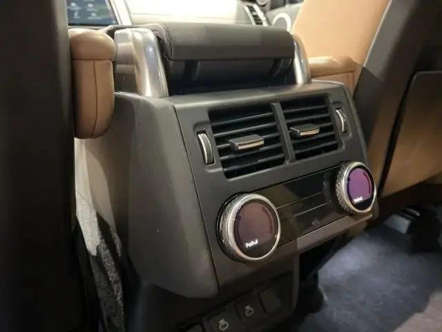 2024 Land Rover Discovery P360 Dynamic SE