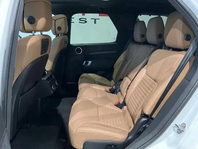 2024 Land Rover Discovery P360 Dynamic SE