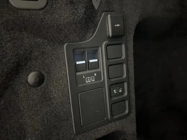 2024 Land Rover Discovery P360 Dynamic SE