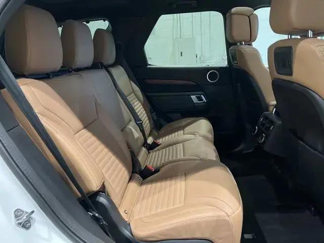 2024 Land Rover Discovery P360 Dynamic SE
