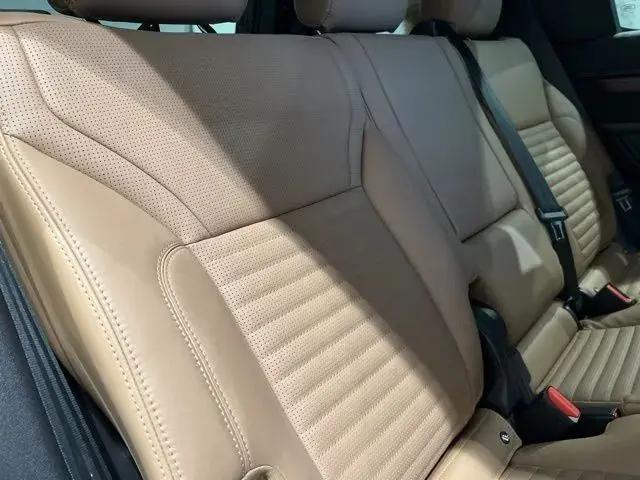 2024 Land Rover Discovery P360 Dynamic SE