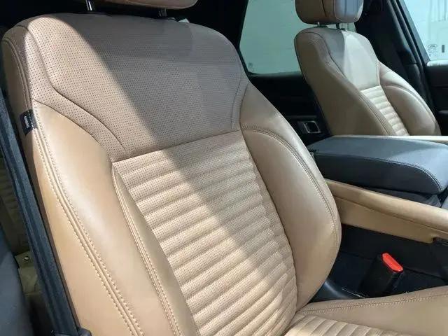 2024 Land Rover Discovery P360 Dynamic SE