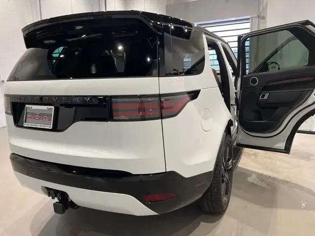 2024 Land Rover Discovery P360 Dynamic SE