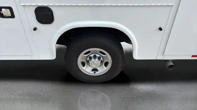 2025 Chevrolet Express Cutaway Work Van