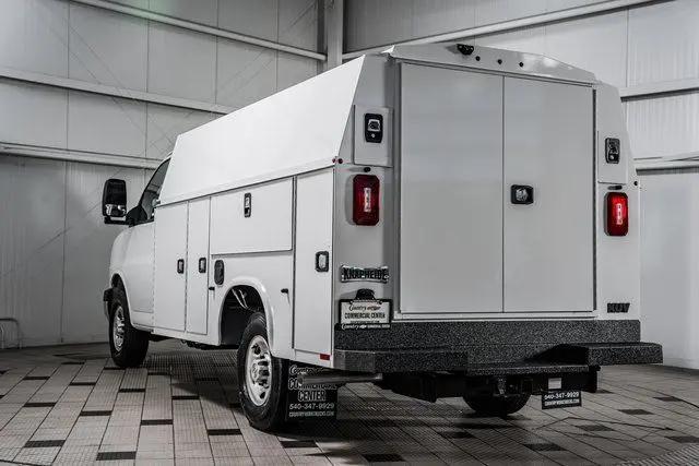 2025 Chevrolet Express Cutaway Work Van
