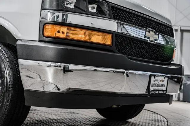 2025 Chevrolet Express Cutaway Work Van