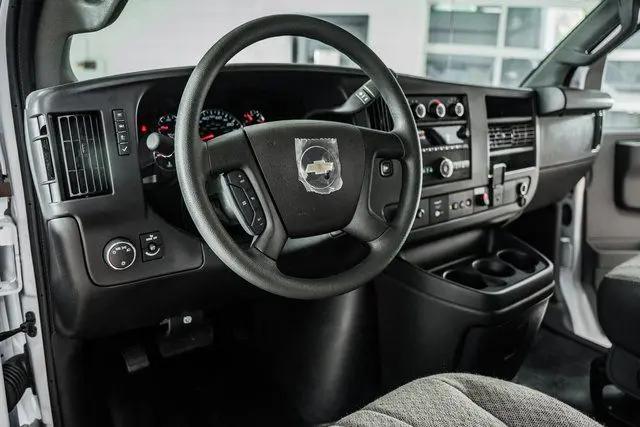 2025 Chevrolet Express Cutaway Work Van