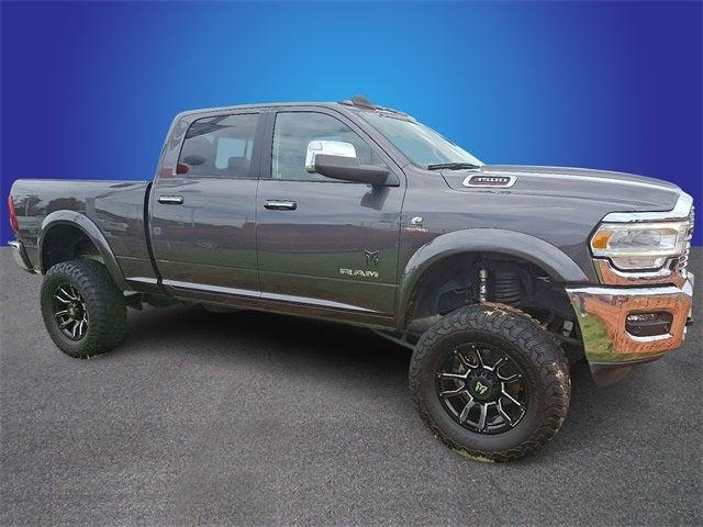 2022 RAM 3500 Laramie Crew Cab 4x4 64 Box