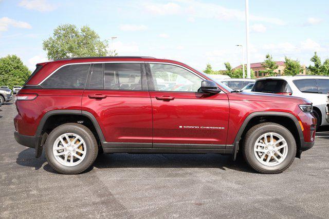 2025 Jeep Grand Cherokee GRAND CHEROKEE LAREDO X 4X4