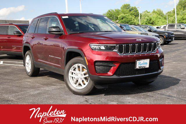 2025 Jeep Grand Cherokee GRAND CHEROKEE LAREDO X 4X4