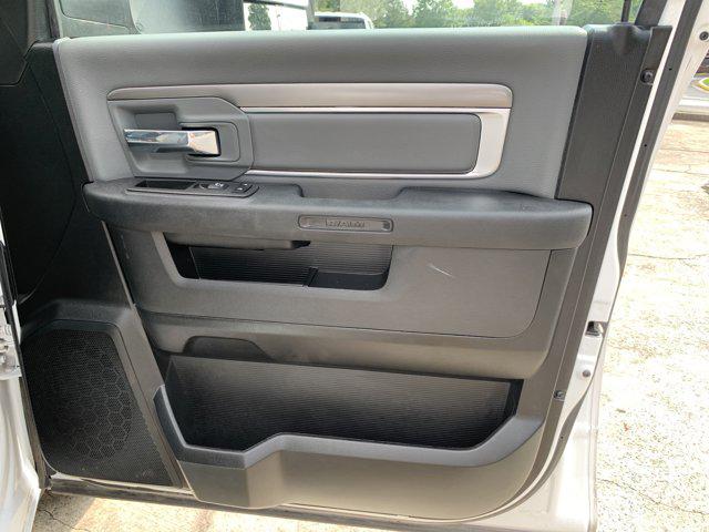 2023 Ram 1500 Classic SLT Crew Cab 4x4 5'7" Box