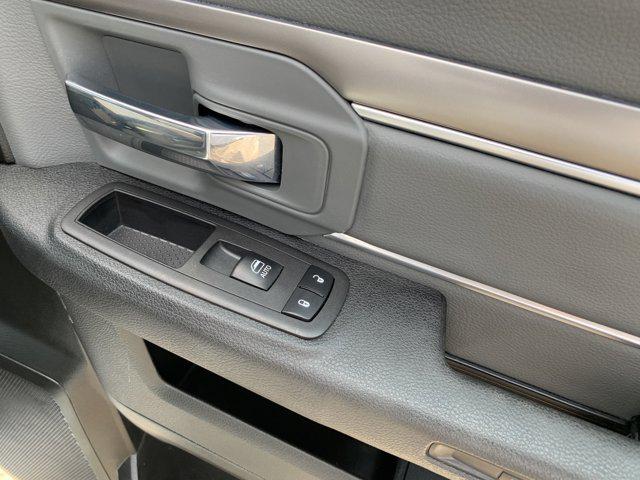 2023 Ram 1500 Classic SLT Crew Cab 4x4 5'7" Box