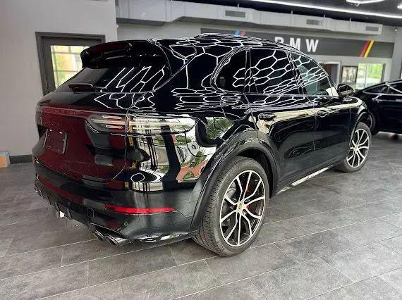 2021 Porsche Cayenne GTS