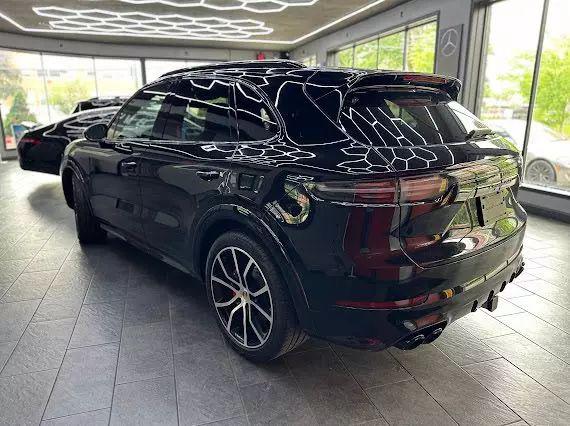 2021 Porsche Cayenne GTS