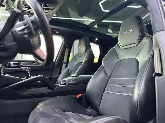 2021 Porsche Cayenne GTS