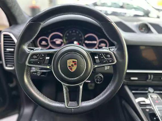 2021 Porsche Cayenne GTS