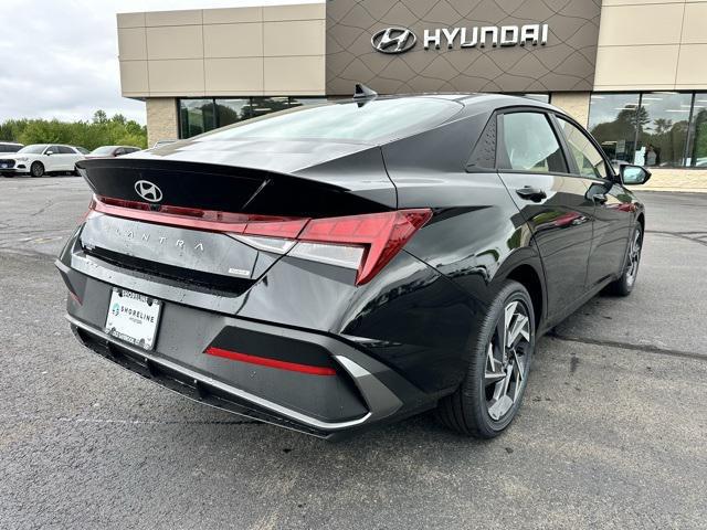 2025 Hyundai Elantra Hybrid SEL Sport