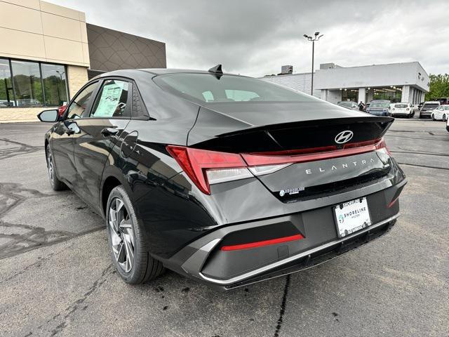 2025 Hyundai Elantra Hybrid SEL Sport