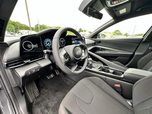 2025 Hyundai Elantra Hybrid SEL Sport