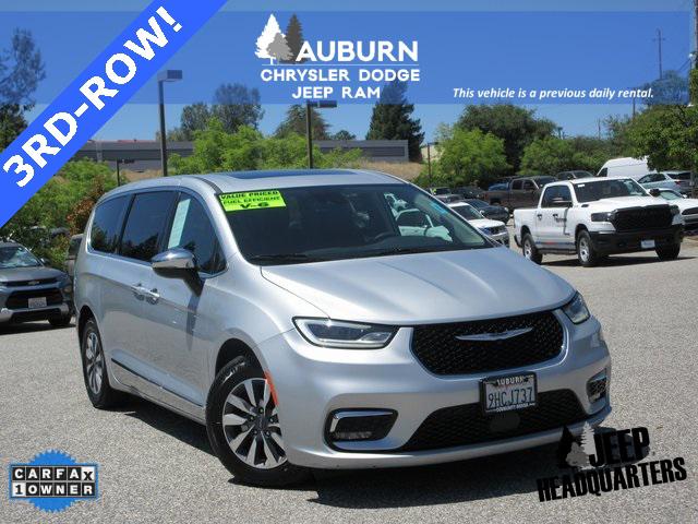 2023 Chrysler Pacifica Hybrid Limited