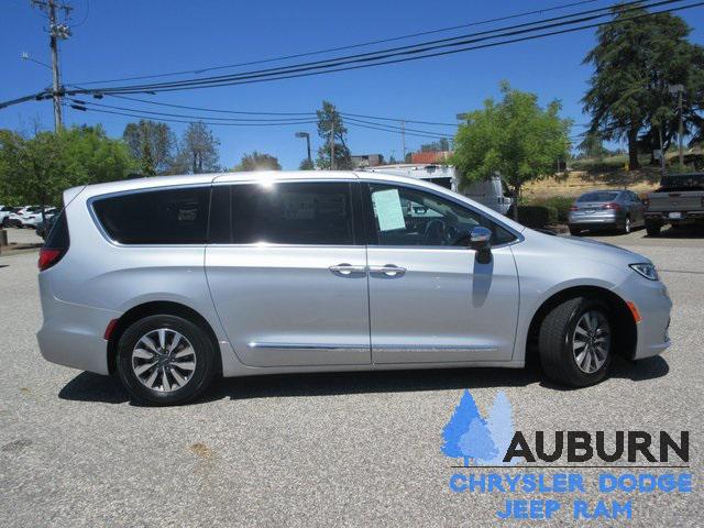 2023 Chrysler Pacifica Hybrid Limited