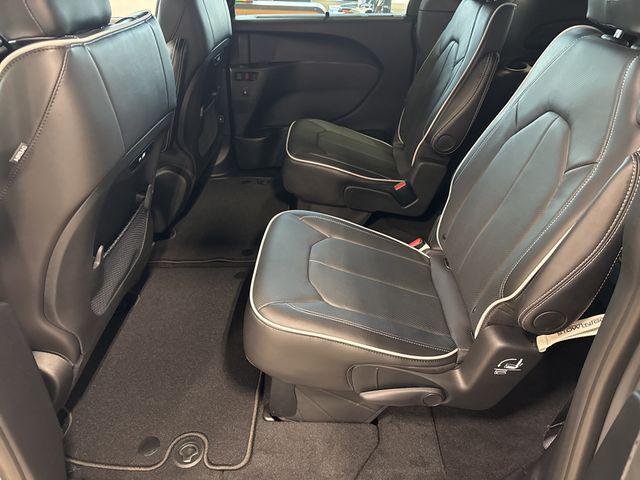 2025 Chrysler Pacifica PACIFICA LIMITED AWD