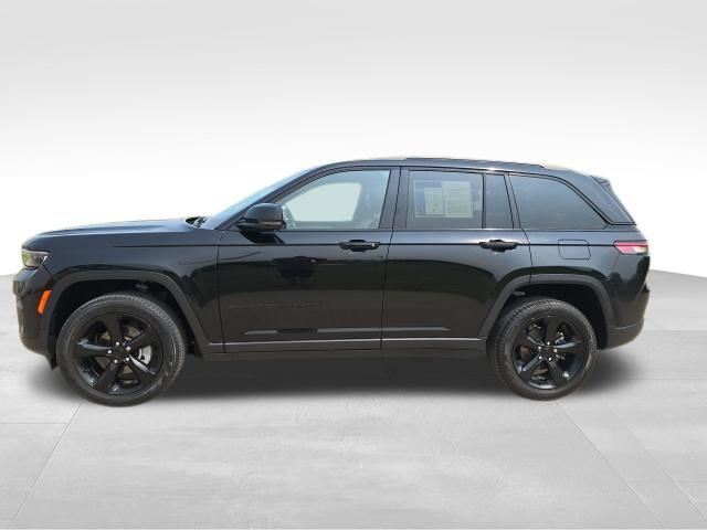 2022 Jeep Grand Cherokee Altitude 4x4