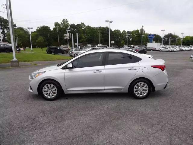 2020 Hyundai Accent SE