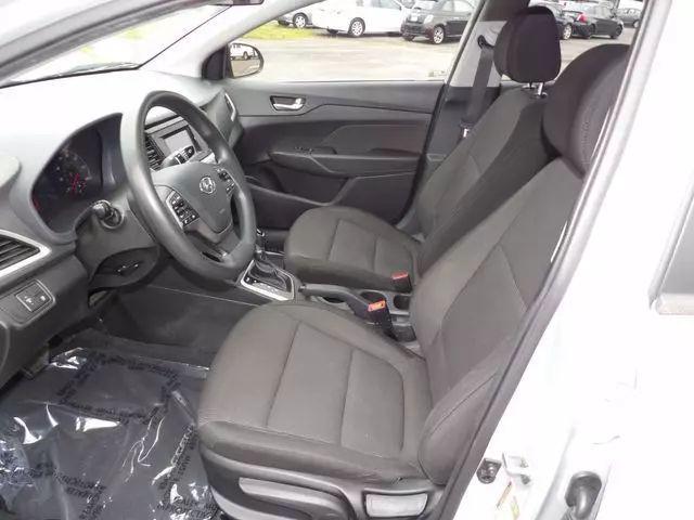 2020 Hyundai Accent SE