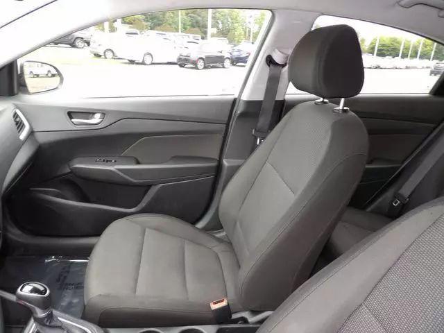 2020 Hyundai Accent SE