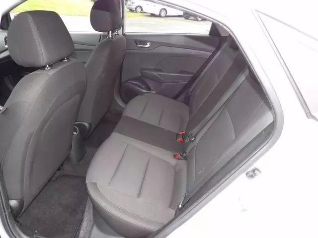 2020 Hyundai Accent SE
