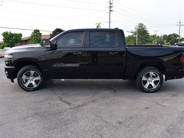 2025 RAM 1500 Tradesman Crew Cab 4x4 57 Box