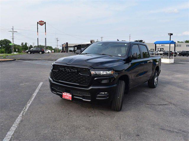 2025 RAM 1500 Tradesman Crew Cab 4x4 57 Box