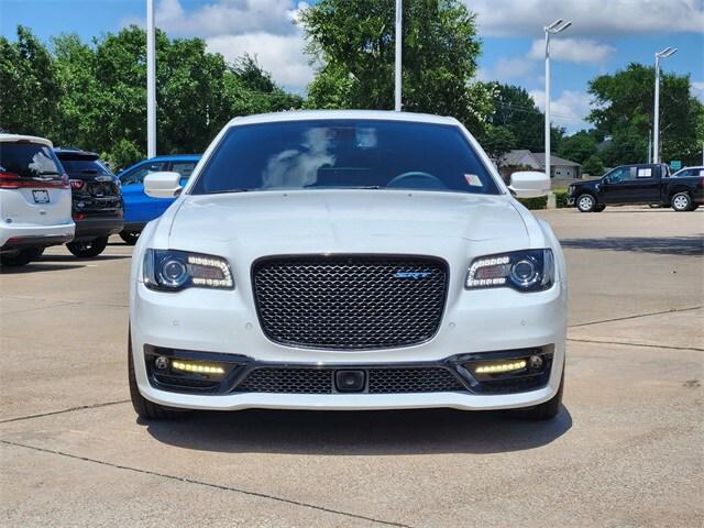2023 Chrysler 300 300C