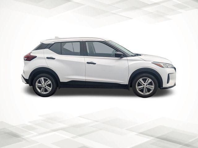 2023 Nissan Kicks S Xtronic CVT