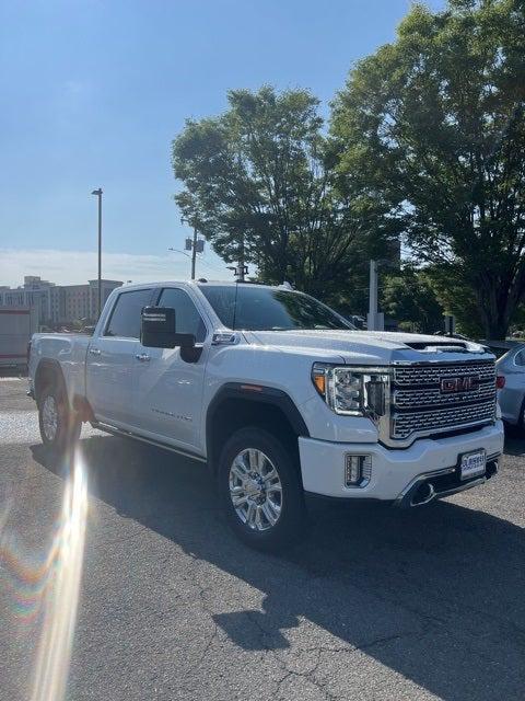2023 GMC Sierra 2500HD 4WD Crew Cab Standard Bed Denali