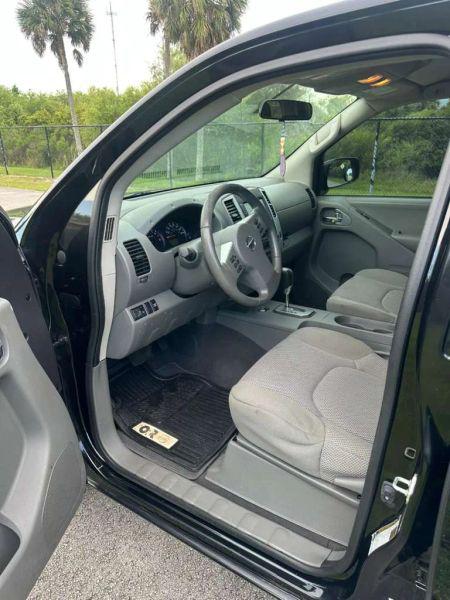 2021 Nissan Frontier Crew Cab SV 4x2