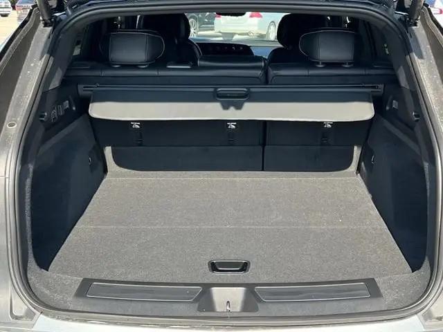 2026 Cadillac iQ V-Series w/1SM