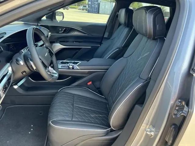 2026 Cadillac iQ V-Series w/1SM