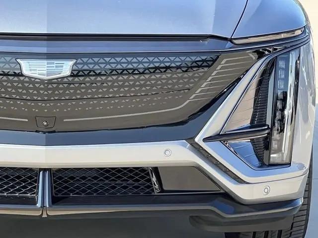 2026 Cadillac iQ V-Series w/1SM