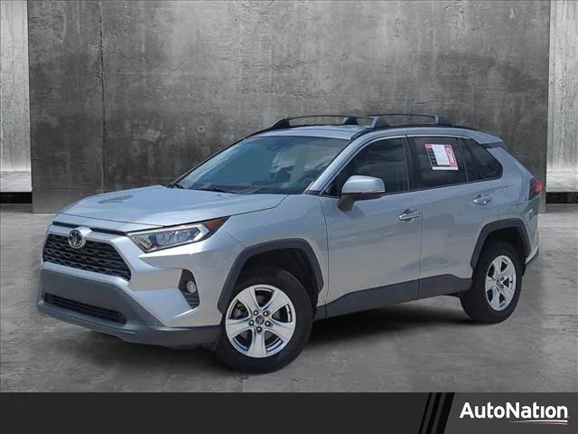 2020 Toyota RAV4 XLE